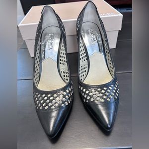 Michael Kors Black Leather Pumps - 8M